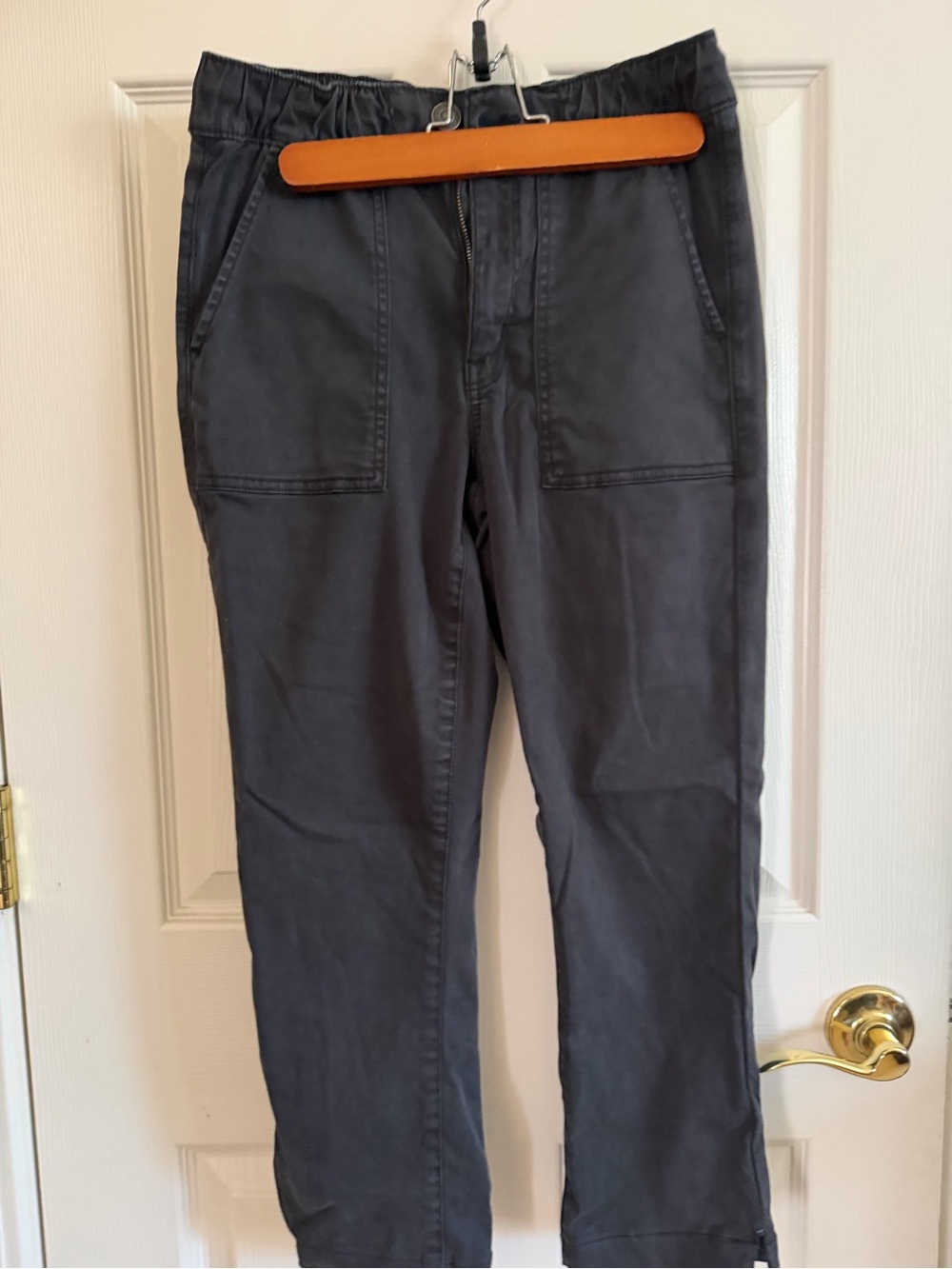 American Eagle Outfitters Straight-Leg black Pull-On Jeans Stretch